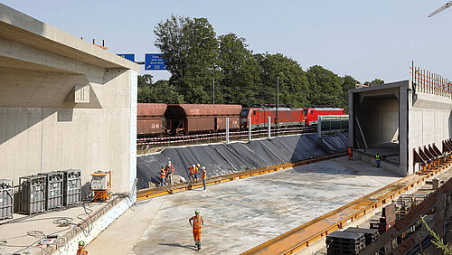 Bund Plant Eigenkapitalerhöhung Bei Der Bahn Von Bis Zu 20 Milliarden - DVZ