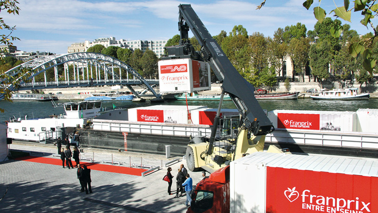 48 Container will Dentressangle täglich per Binnenschiff direkt in die Pariser Innenstadt bringen.