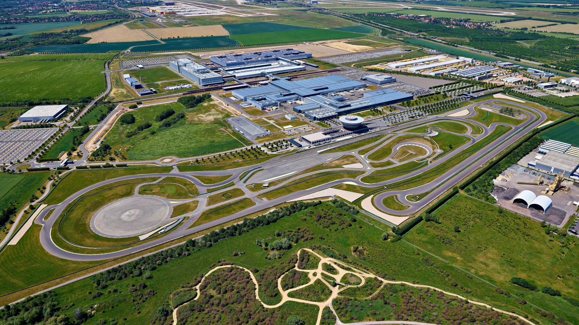 Porsche Passt Logistik In Leipzig An Dvz